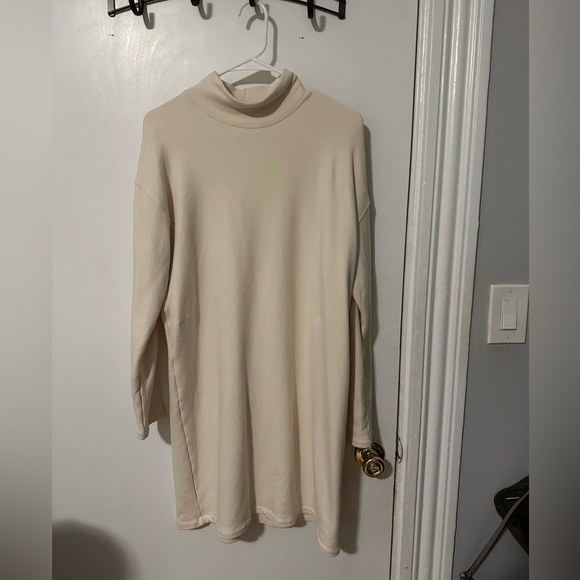 Sweater Dress - Picture 3 of 6